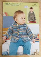 Load image into Gallery viewer, Sirdar DK Knitting Pattern 4571 - Jackets - 16-26 ins