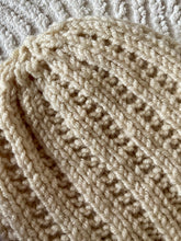 Load image into Gallery viewer, Hand Knitted Baby Hat Beanie Newborn Brand New