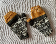 Hand Knitted Ladies Fingerless Gloves/Hand Wrist Warmers 