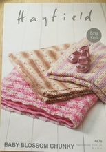 Load image into Gallery viewer,  Sirdar  Baby Blossom Chunky knitting pattern 4676 - Blankets - Easy Knit
