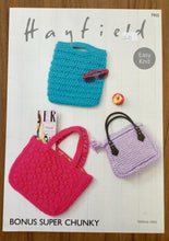 Load image into Gallery viewer, Hayfield Bonus Super Chunky Knitting Pattern 7955 - Easy Knit - Bags
