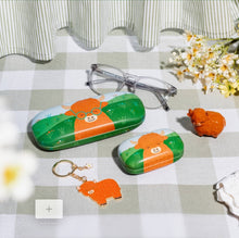 Load image into Gallery viewer, Highland Cow Mini Travel Case Storage Craft Box Sass &amp; Belle Stocking Filler
