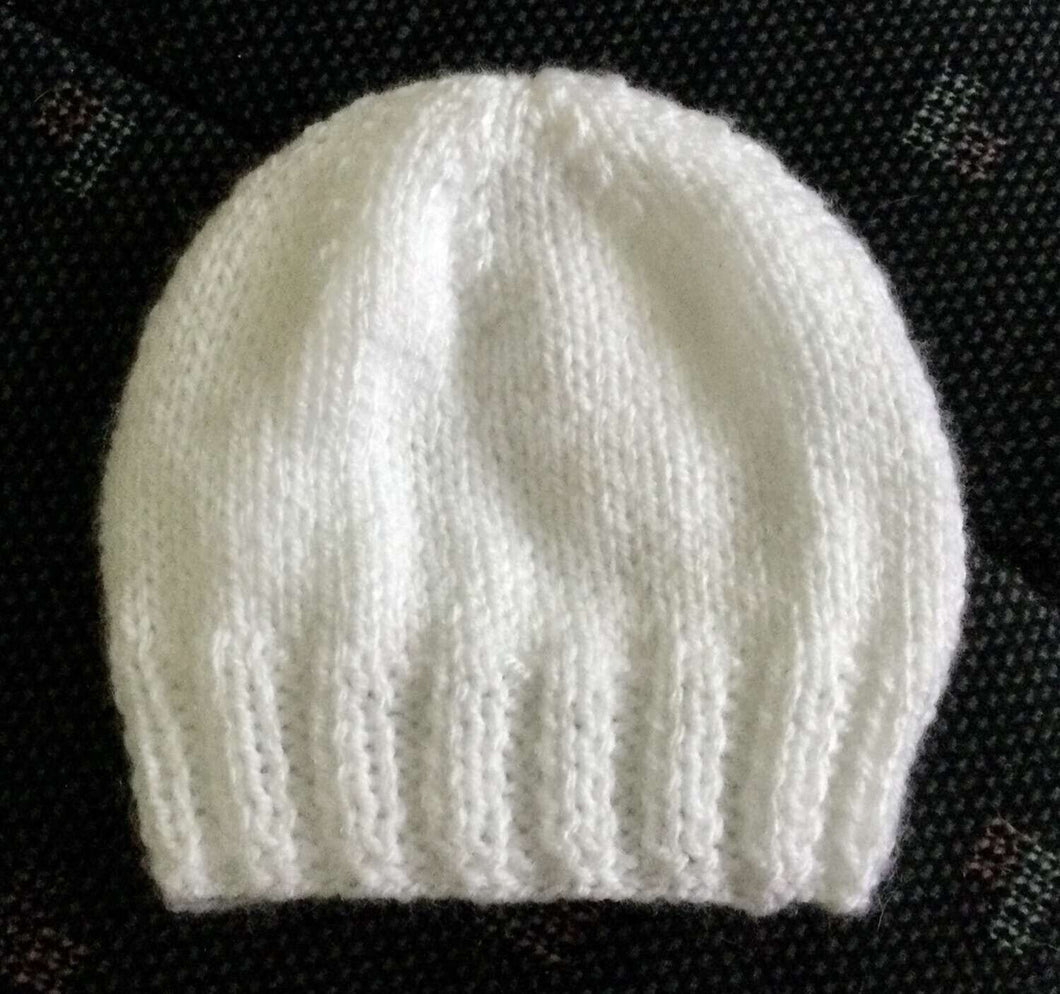 HANDMADE KNITTED BABY HAT BEANIE Baby 0 - 3 MONTHS BRAND NEW WHITE