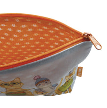 Load image into Gallery viewer, Emma Ball - Zipped Pouch bag - Kittens in Mittens - Sewing knitting crochet
