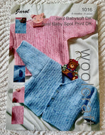 Jarol DK knitting pattern 1016  - Babies Sweater & Cardigan  17.5-24 ins